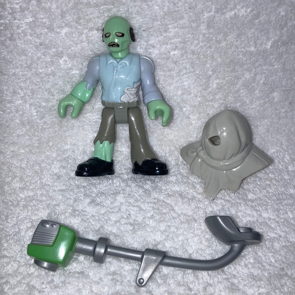 Imaginext Blind Bag Series 3 ZOMBIE figure & hood